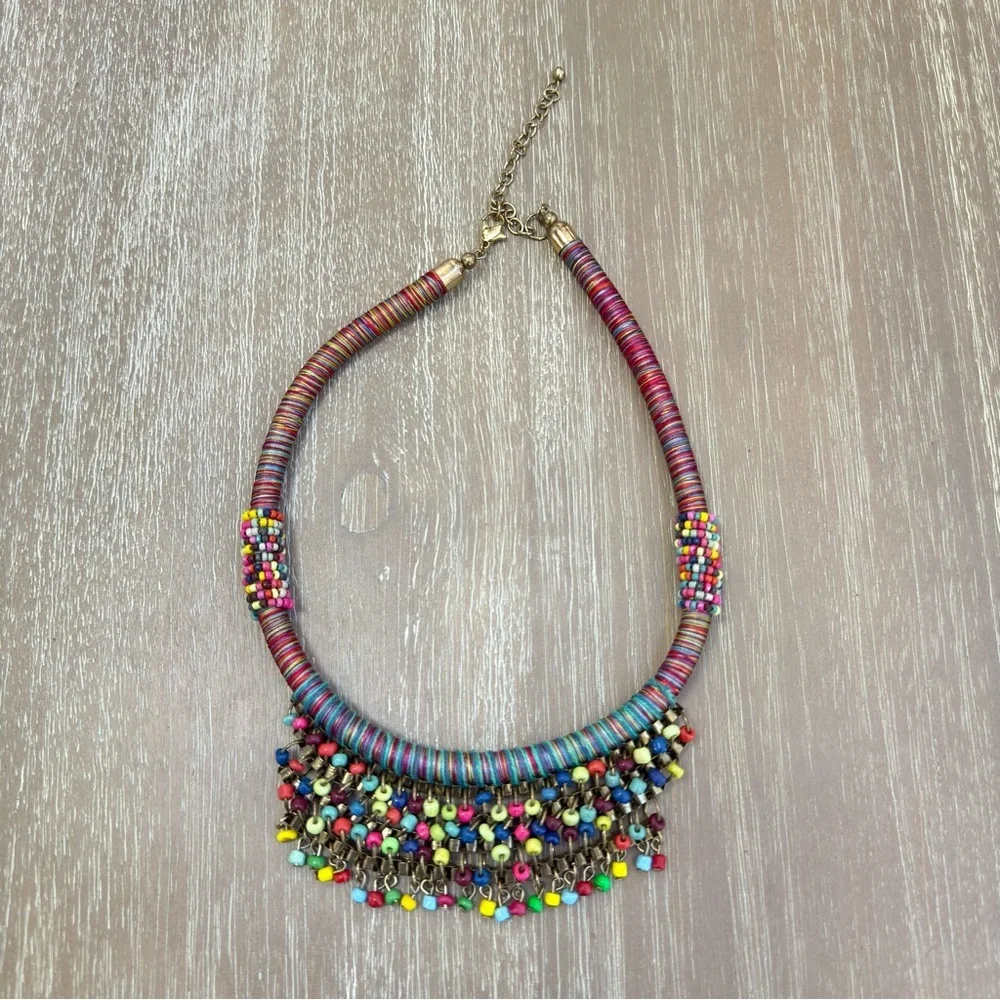 Colorful Beaded Necklace - Picture 4 of 9
